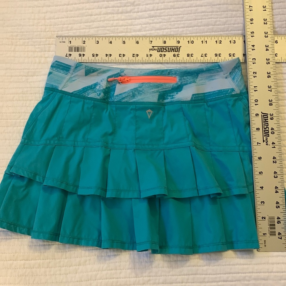 Ivivva skirt